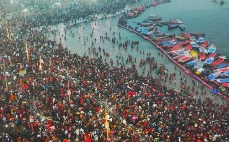 प्रयागराज महाकुंभ स्नान के लिए रामगढ़ से श्रद्धालुओं का  दल रवाना