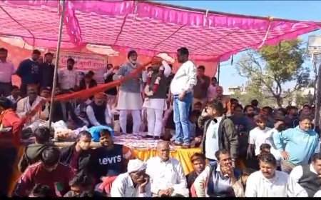 कुश्ती दंगल में पहलवानों ने दिखाया दमखम