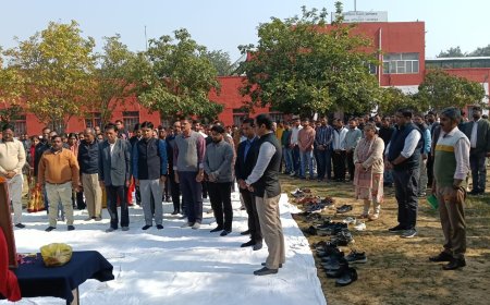 गांधीजी की प्रतिमा पर माल्यार्पण कर श्रद्धाजंलि दी एवं दो मिनट रखा मौन