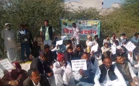 रैणी उपखंड अधिकारी को पांच सूत्रीय मांगों का सौंपा ज्ञापन किया धरना प्रदर्शन। मांगे पूरी नहीं हुई तो दी बड़े आंदोलन की चेतावनी