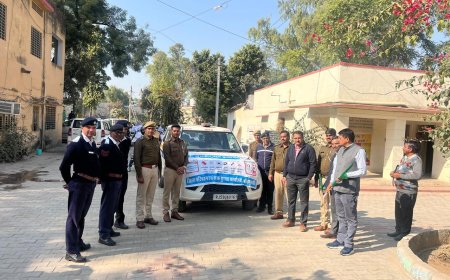 सड़क सुरक्षा माह के तहत जागरूकता रैली का आयोजन :अतिरिक्त जिला कलेक्टर ने हरी झंडी दिखाकर किया रवाना