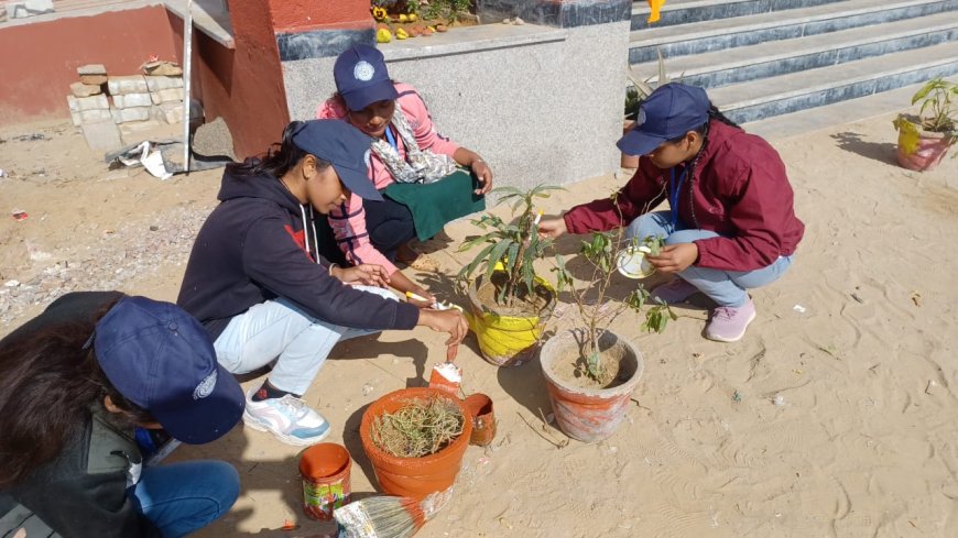 स्वयंसेवकों ने चिह्नित बस्ती में किया शैक्षिक आर्थिक सर्वेक्षण:स्वामी विवेकानंद के जीवन और युवा भारत विषय पर हुआ संवाद और पोस्टर प्रतियोगिता