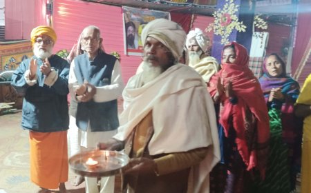 महाकुम्भ संगम स्थल पर भगतों ने सन्तों का किया सम्मान किया :शेखावाटी के भगतगणों के सहयोग से रोज शुद्ध देशी घी में भंडारे का आयोजन