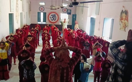 उदयपुरवाटी शिशु वाटिका विद्यालय में सूर्य सप्तमी पर किया सूर्य नमस्कार