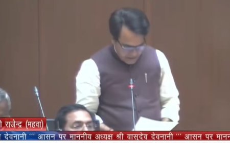 विधायक राजेंद्र मीणा ने विधानसभा में प्रधानमंत्री आवास योजना में पारदर्शिता को लेकर उठाया मामला,  कलेक्टर की अध्यक्षता में कमेटी बनाने की की मांग