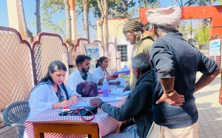 मंडावरा मनकसिया अतिथि गृह में निशुल्क चिकित्सा शिविर का हुआ आयोजन