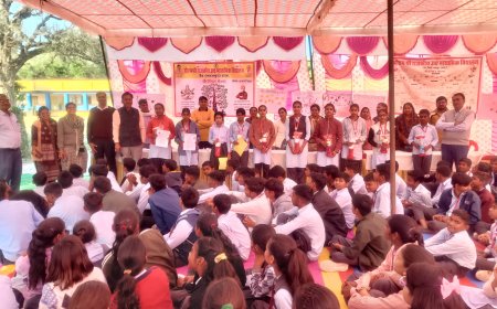 पीएम श्री राजकीय उच्च माध्यमिक विद्यालय में कैरियर मेले का आयोजन