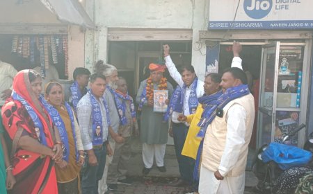 पार्षद व अंजुमन सदर सरवरी ने आजाद समाज पार्टी की सदस्यता ली, बनाया विधानसभा प्रभारी