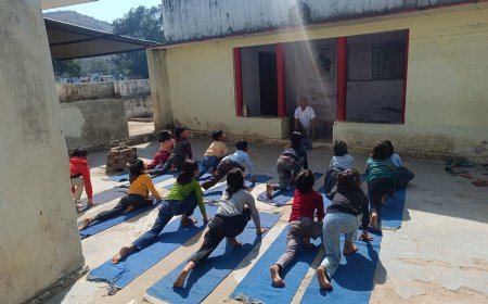 राजकीय प्राथमिक विद्यालय नांगल बोहरा में योग सत्र का हुआ आयोजन