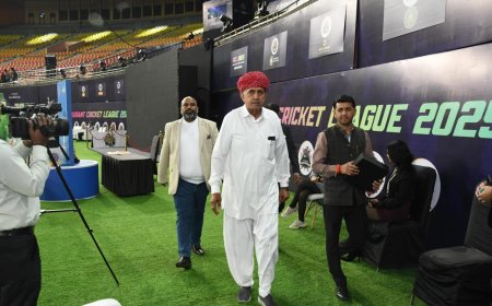 पर्यटन मंत्रालय द्वारा समर्थित रेस्टोरेंट क्रिकेट लीग में सांसद चौधरी ने लिया भाग