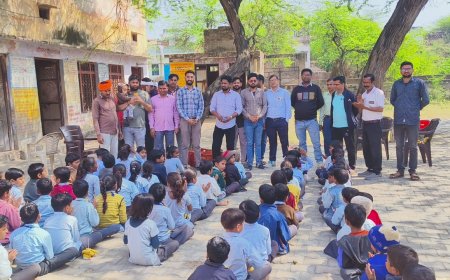 बच्चों के जन्मदिन पर युवा समाजसेवी ने मरीजों के बीच फल वितरण कर मानवता की ऊँचाइयों का किया प्रदर्शन