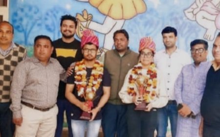 छात्रा गुनगुन और कार्तिक गुप्ता को किया सम्मानित