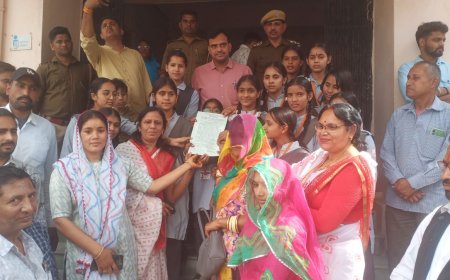 बिजयनगर ब्लैकमेल कांड के विरोध में जहाजपुर बाजार आधे दिन रहा बंद, प्रशासन को सौंपा ज्ञापन