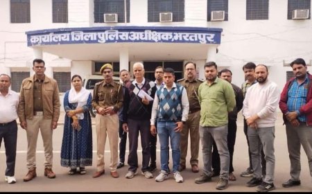 आगरा- जयपुर हाईवे पर  परिवहन उपनिरीक्षक के साथ हुई मारपीट को लेकर पुलिस अधीक्षक को सौंपा ज्ञापन