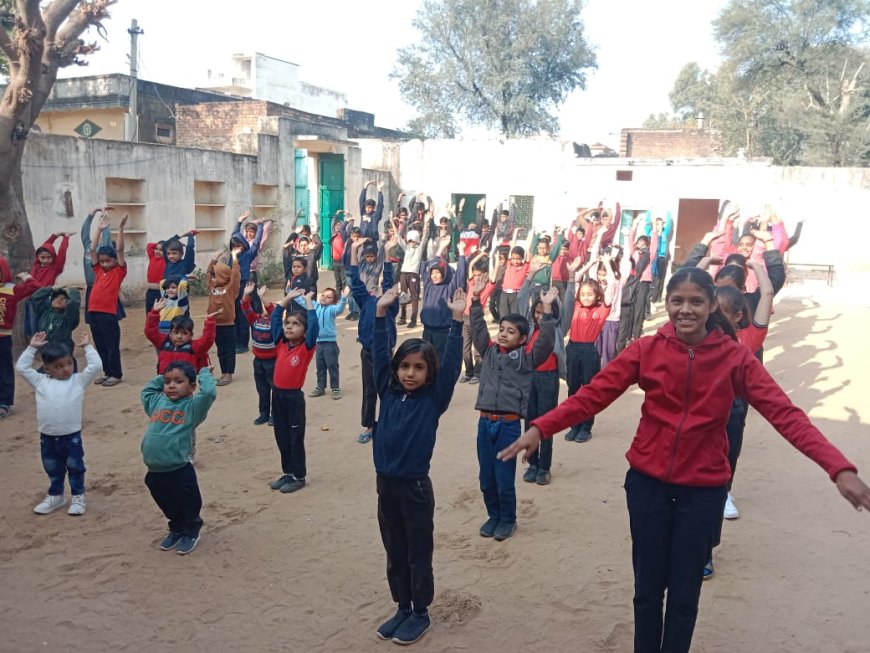 छोटे-छोटे बच्चों ने योग दिवस पर किया योगा:योग करने से हमारा शरीर तंदुरुस्त रहता है......शैतान सिंह टांक