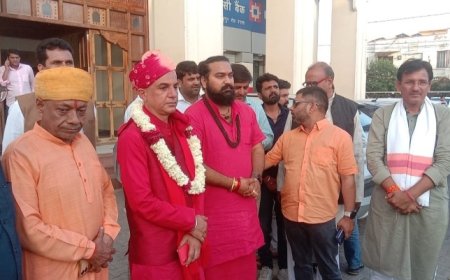 भाजपा कार्यकर्ताओं ने देखी छत्रपति राजा संभाजी के जीवन पर आधारित फिल्म छावा