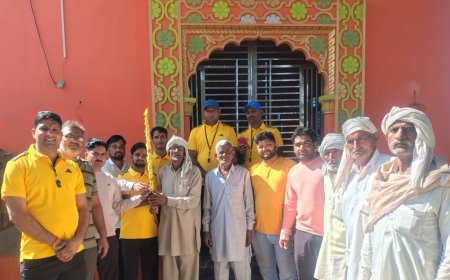 चिरूनी गांव से पद यात्रियों का खाटू श्याम के लिए जत्था रवाना