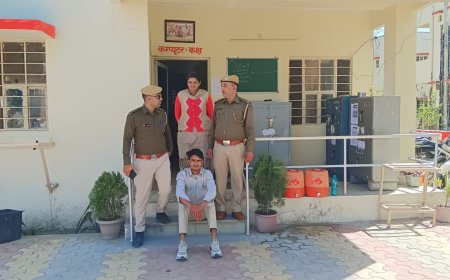 वैशाली नगर थाना पुलिस ने 0.32 बोर के कट्टे व दो जिंदा कारतूस के साथ आर्म्स एक्ट के तहत मुलजिम किया गिरफ्तार