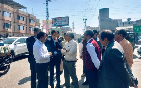 मुख्यमंत्री के निर्देश पर आला अधिकारी पहुॅचे भरतपुर,  अतिरिक्त मुख्य सचिव ऊर्जा ने अधिकारियों के साथ किया शहर का निरीक्षण