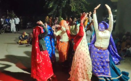 संकटमोचन शिव हनुमान मंदिर पर मनाया होली मिलन समारोह