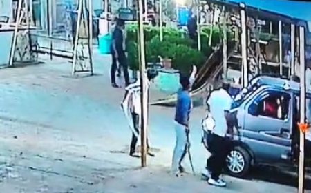 अलवर शहर सदर थाना क्षेत्र में कुछ लोगों का तलवार लहराने का वीडियो सोशल मीडिया पर वायरल,पीड़ित ने मामला दर्ज करवाया