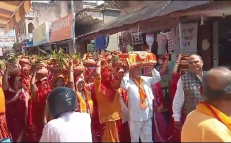 श्रीमद्भागवत सप्ताह कथा को लेकर रामगढ़ में कलश शोभायात्रा निकाली