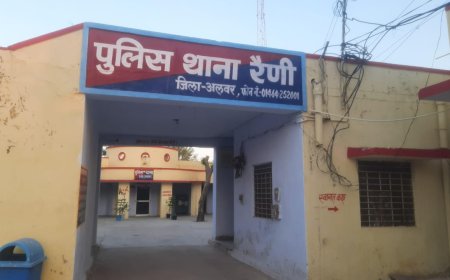 रैणी पुलिस ने की कार्यवाही: ट्रैक्टरो पर लगे लाउडस्पीकर हटवाए