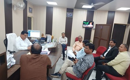 मतदान केन्द्रों पर बूथ स्तरीय अभिकर्ता नियुक्त करने के संबंध में राजनैतिक दलों के साथ बैठक सम्पन्न