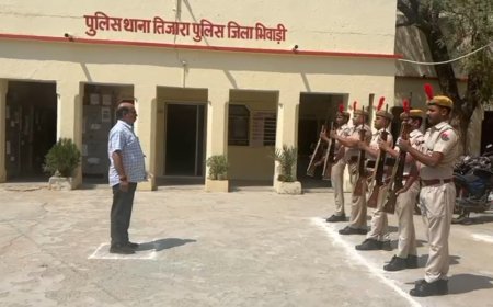 जिला कलेक्टर ने किया तिजारा थाने एवं पंचायत समिति तिजारा का औचक निरीक्षण