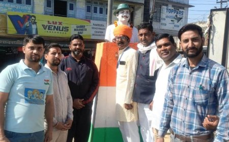 लक्ष्मणगढ़ में युवाओं ने दी शहीदों को श्रद्धांजलि