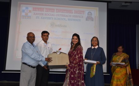 XSOS के प्रशिक्षार्थियों को किया गया सम्मानित