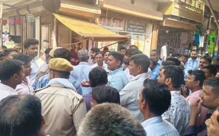 नगरपालिका के नोटिस के बाद भी अतिक्रमण हटाने को तैयार नहीं व्यापारी