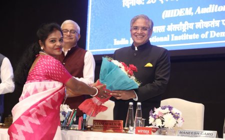 जमीनी स्तर पर कार्य कर रहे निर्वाचन पदधारियों के लिए सतत, व्यावहारिक, परिदृश्य -आधारित प्रशिक्षण