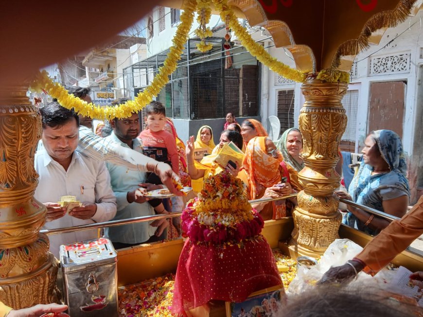 अखिल विश्व गायत्री परिवार शांतिकुंज हरिद्वार द्वारा संचालित दिव्या ज्योति कलश यात्रा पहुंची मंडावर