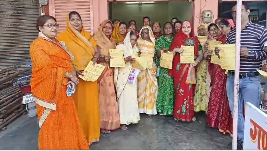 दिव्य ज्योति कलश के मंगल प्रवेश की तैयारियों को लेकर पंपलेट बांट संर्पक कर की दर्शन का आव्हान