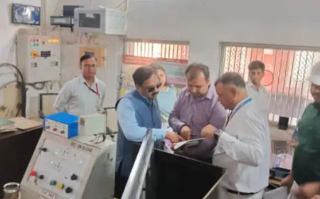 आगरा डीआरएम ने किया गोविंदगढ़ स्टेशन का दौरा: पीएम मोदी अप्रैल 2025 में करेंगे लोकार्पण, कार्यों का किया निरीक्षण