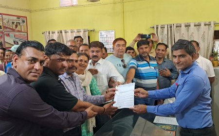 अलवर शारीरिक शिक्षक संघ की मुख्य जिला शिक्षा अधिकारी को मुख्यमंत्री के नाम सौंपा  ज्ञापन