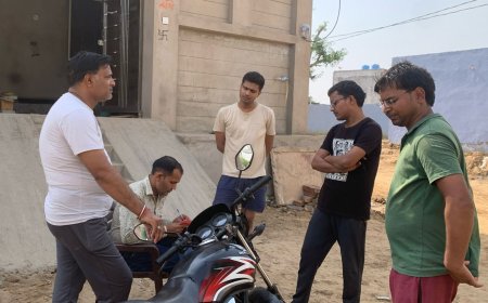 कस्बे में एक रिहायशी मकान पर गिरी आकाशीय बिजली, राज्य सरकार कार्मिक तुरंत पहुंचे घटनास्थल पर