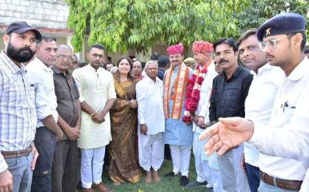 उपमुख्यमंत्री प्रेमचंद बैरवा का सिरोही पहुँचने पर भाजपा कार्यकर्ताओं ने किया गर्मजोशी से भव्य स्वागत