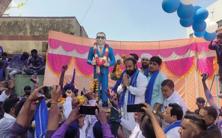 अंबेडकर जयंती पर गोविंदगढ़ में निकली भव्य शोभायात्राः विधायक ने किया माल्यार्पण, श्मशान घाट के लिए 10 लाख और पार्क के लिए 2 लाख की घोषणा