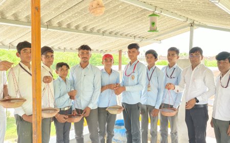 पक्षियों के लिए बांधे परिंडे, ताकि गर्मियों में उन्हें भी मिल सके दाना-पानी