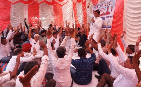 नेशनल हेराल्ड मामले में आयकर विभाग कार्यालय के बाहर कांग्रेसजनाें का विराेध प्रदर्शन, ईडी की कार्रवाई का पार्टी कार्यकर्ताओ ने किया विराेध