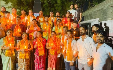 जम्मू कश्मीर के पहलगाम में आतंकवादी हमले में मारे गए हिंदू पर्यटकों को भारत विकास परिषद् महुआ कि ओर से श्रद्धांजलि व पुष्प अर्पित किए