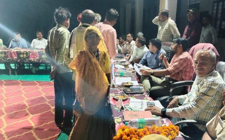 ग्राम पंचायत गंधेर में रात्रि चौपाल का आयोजन, 20 परिवादों में से अधिकांश का मौके पर हुआ निस्तारण