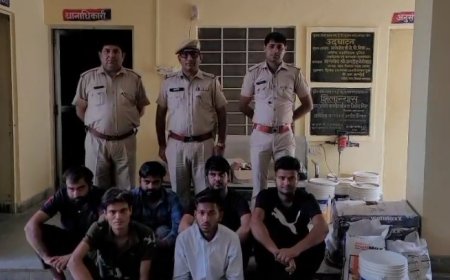 सूने मकान पर कब्जा करने पहुंचे आधा दर्जन लोग: गिरफ्तार