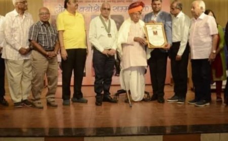 पंडित रामकिशन को "वयोश्रेष्ठ जनसेवक" के खिताब से सम्मानित