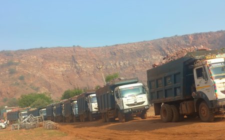 आखिर किसके दम परऑवारलोडिंग बिना रवन्ना के  खनन सामग्री  की निकासी  छपरा खनन जॉन में बिना रवन्ना के पकडे खनन सामग्री से भरे ऑवारलोडिंग डम्फर लाखो का वसूला जुर्मना