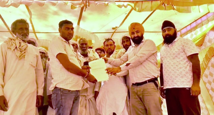 नौगावां परिसीमन के विरोध में थोकदारबास के ग्रामीणों नें किया विरोध प्रदर्शन, सौंपा ज्ञापन