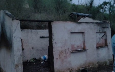 आकाशीय बिजली गिरने से घर में लगी आग, सारा सामान जलकर खाक