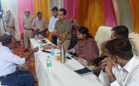 कलेक्टर ने फाहरी में रात्रि चौपाल में सुनी ग्रामीणों की समस्याएं: 30 शिकायतों का तत्काल समाधान करने के निर्देश